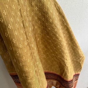 Between soft silk with embroidery pallav with golden border all over the Saree